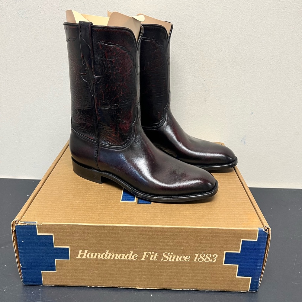 Lucchese Ropers in Black Cherry Size 10D